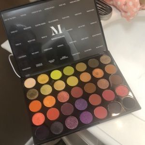 Morpheus 35M Boss Mood Palette